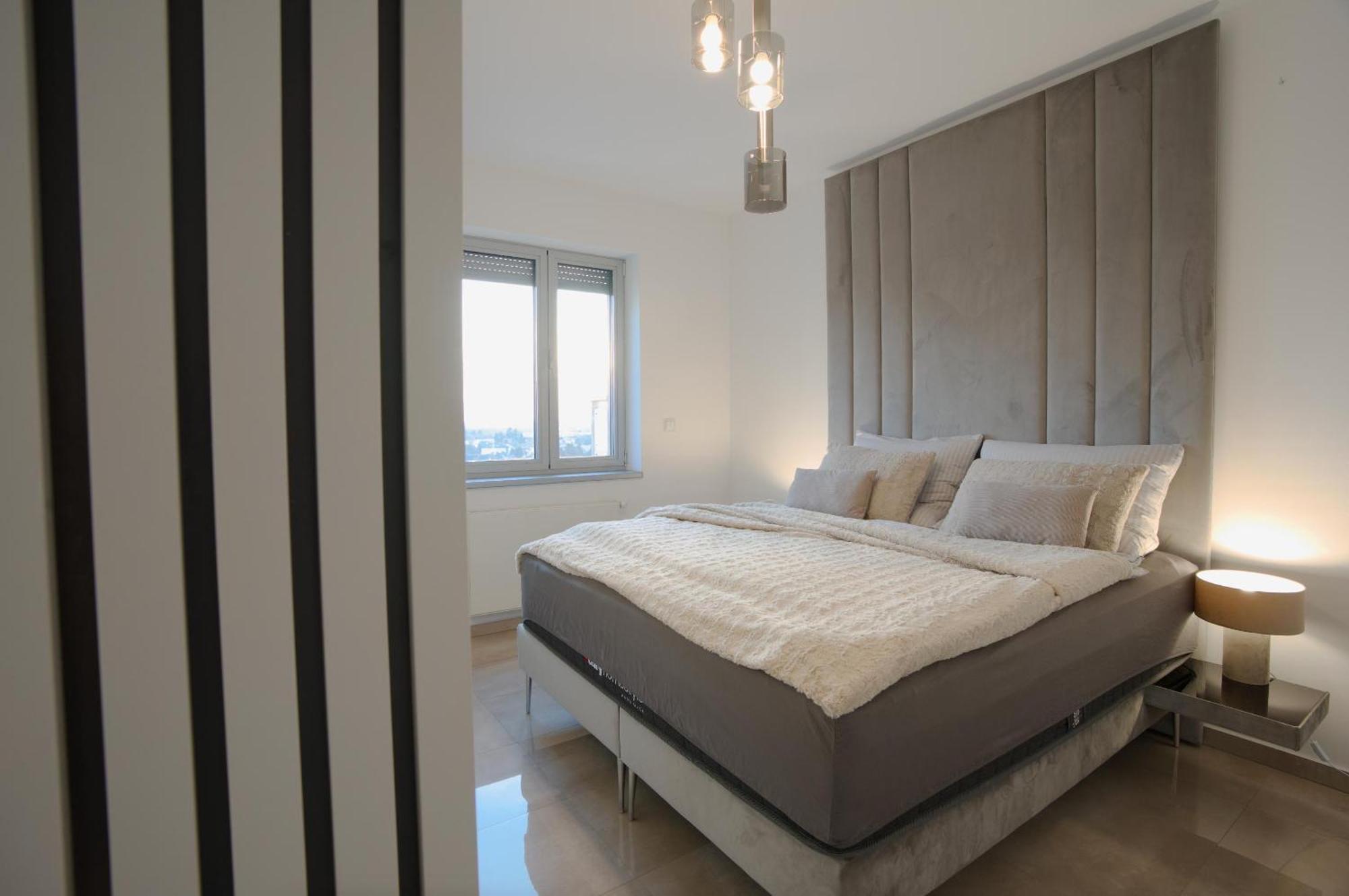 Apartamento Luxusny Penthouse Nad Jazerami 230 M2, 3X Garaz, Wifi Senec Exterior foto